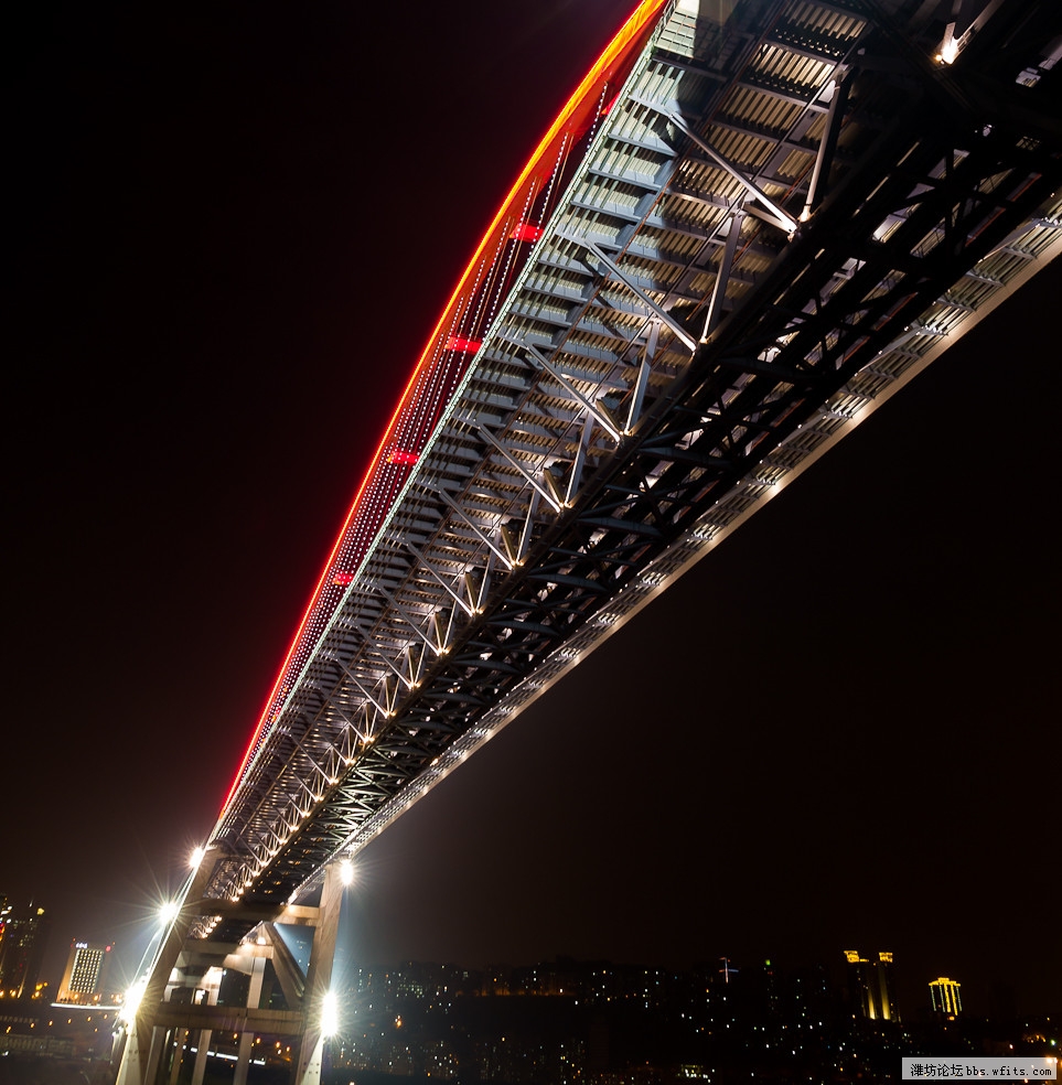 长江大桥夜晚的景色图片