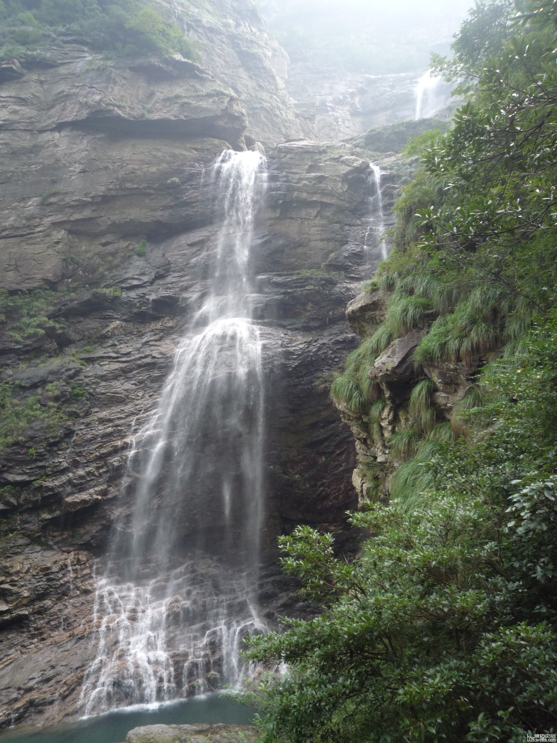 不到三叠泉，不算庐山客。。